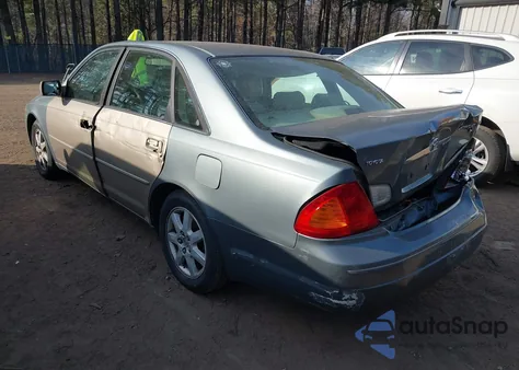 2000 Toyota Avalon Xls z USA, uszkodzony, nr VIN 4T1BF28B3YU112185